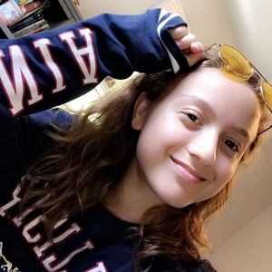 Meet your Posher, Raquel